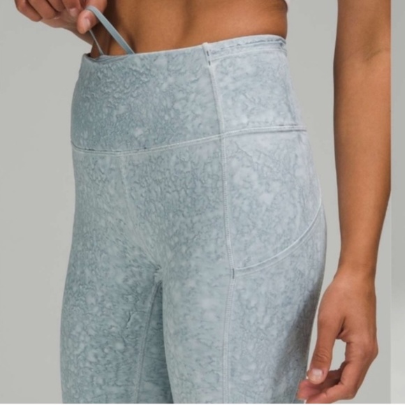 Lululemon Fast and Free HR Tight 25” in Washed Indigo/White tie dye - Picture 2 of 13